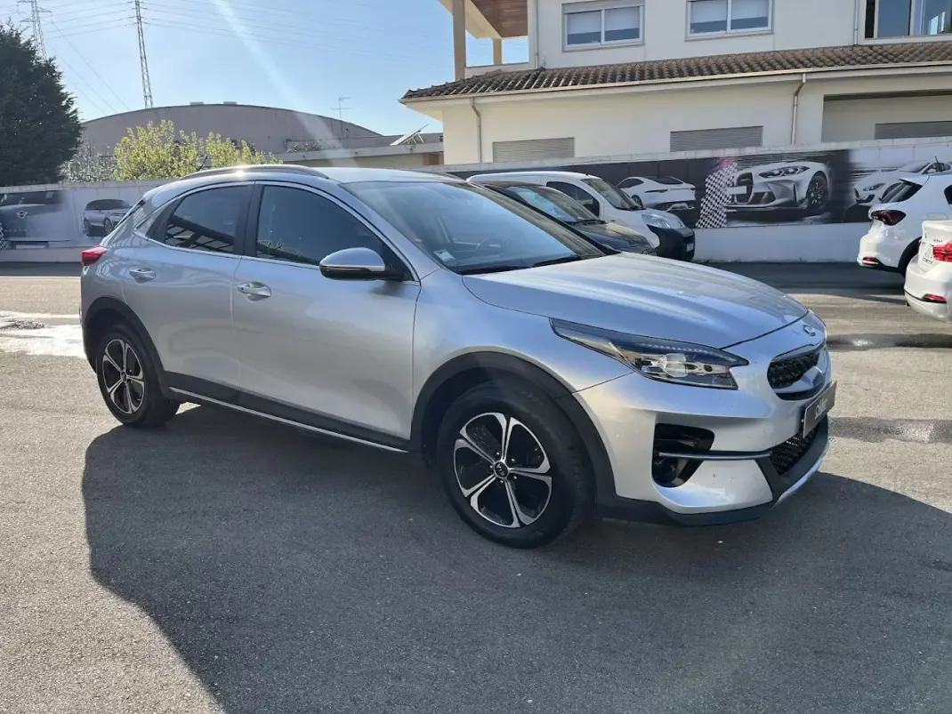 Kia XCeed 2021 - 16950 EUR, 147000 km - AUTO.MOTO.pt - 147000km - foto 3 de 33