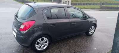 Opel Corsa 2013 - 6500 EUR, 193000 km - AUTO.MOTO.pt - 193000km - foto 7 de 16