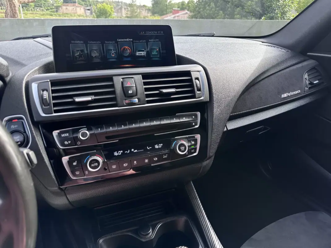BMW M140i 2017 - 60000 EUR, 140000 km - AUTO.MOTO.pt - 140000km - foto 56 de 69