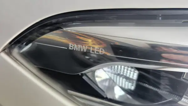 BMW 118 2018 - 18990 EUR, 92000 km - AUTO.MOTO.pt - 92000km - foto 16 de 28