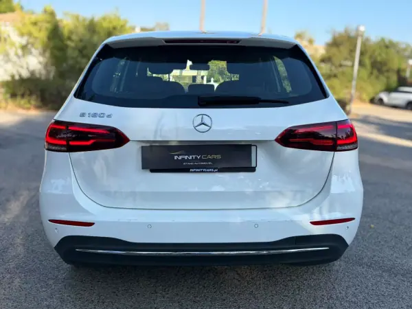 Mercedes-Benz B 180 2019 - 23999 EUR, 120000 km - 120000km - foto 5 de 15