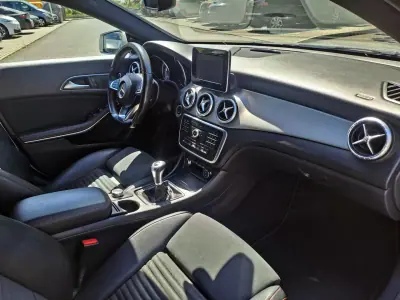 Mercedes-Benz CLA 180 2016 - 17490 EUR, 178000 km - AUTO.MOTO.pt - 178000km - foto 25 de 26