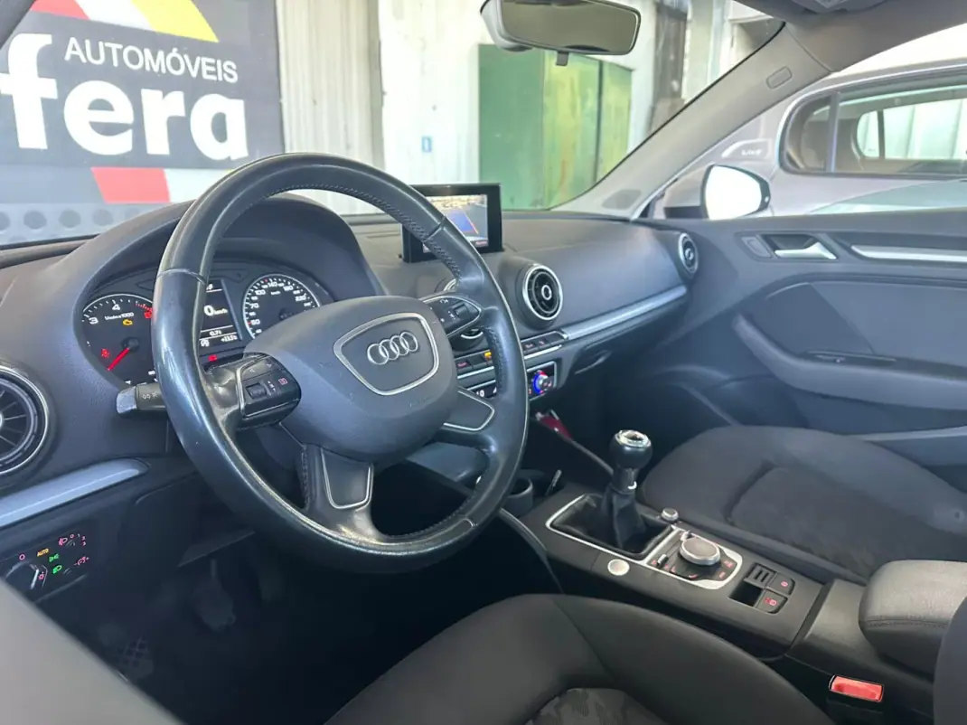 Audi A3 Sportback 2015 - 15900 EUR, 151923 km - AUTO.MOTO.pt - 151923km - foto 24 de 30
