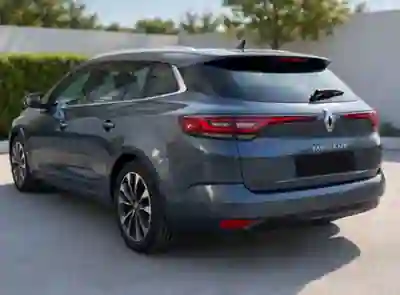Renault Mégane Sport Tourer 2022 — foto 3 de 5