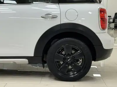 MINI Countryman 2015 - 13890 EUR, 149000 km - AUTO.MOTO.pt - 149000km - foto 14 de 25