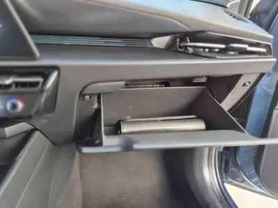 Kia Niro 2022 - 24750 EUR, 72000 km - 72000km - foto 37 de 47