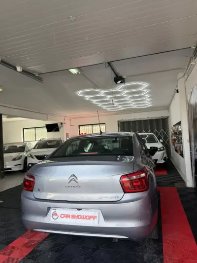Citroën C-Elysée 2018 - 9900 EUR, 145950 km - AUTO.MOTO.pt - 145950km - foto 5 de 12