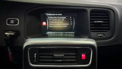 Volvo V60 Cross Country 2016 - 18180 EUR, 138731 km - AUTO.MOTO.pt - 138731km - foto 31 de 54