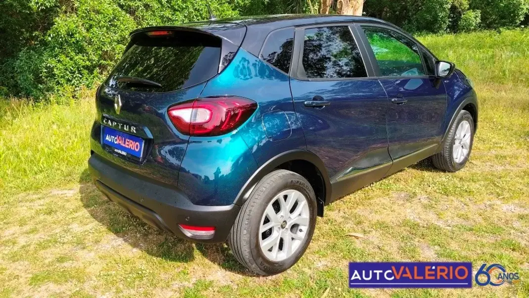 Renault Captur 2019 - 13950 EUR, 61525 km - AUTO.MOTO.pt - 61525km - foto 5 de 30