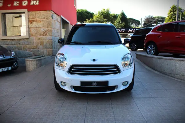 MINI Countryman 2011 - 12450 EUR, 201000 km - AUTO.MOTO.pt - 201000km - foto 2 de 21
