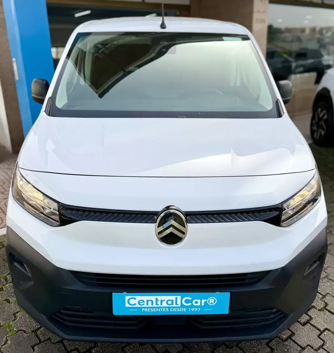 Citroën 2024 - 17950 EUR, 45000 km - AUTO.MOTO.pt - 45000km - foto 4 de 22