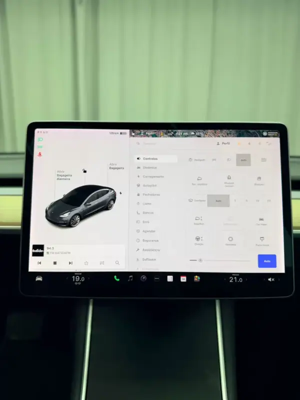 Tesla Model 3 2020 - 24500 EUR, 110500 km - AUTO.MOTO.pt - 110500km - foto 13 de 18