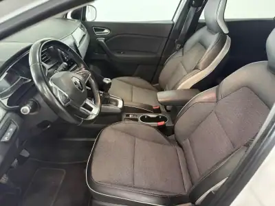 Renault Captur 2021 - 20000 EUR, 80000 km - AUTO.MOTO.pt - 80000km - foto 14 de 22