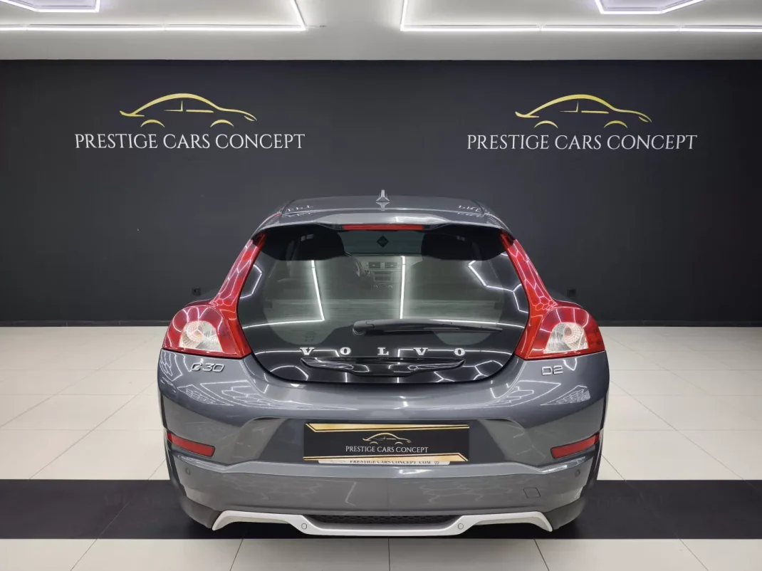 Volvo C30 2012 - 10950 EUR, 265888 km - AUTO.MOTO.pt - 265888km - foto 4 de 35