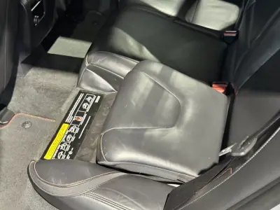 Volvo V60 2016 - 13900 EUR, 265393 km - 265393km - foto 35 de 44