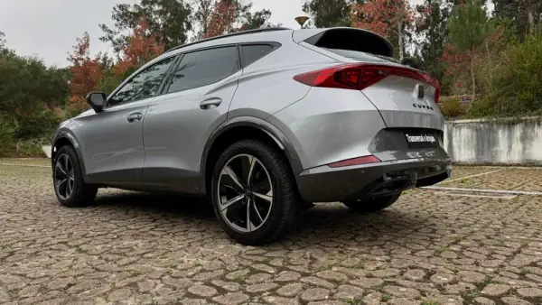 Cupra Formentor 2021 - 25750 EUR, 51000 km - AUTO.MOTO.pt - 51000km - foto 14 de 19
