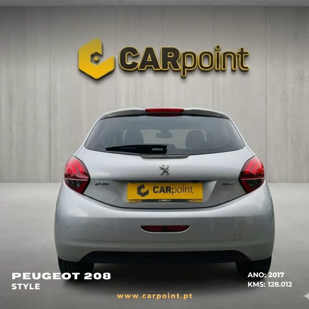 Peugeot 208 2017 - 9900 EUR, 128012 km - AUTO.MOTO.pt - 128012km - foto 5 de 10
