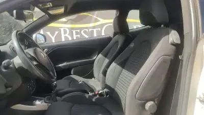 Alfa Romeo MiTo 2010 - 9900 EUR, 136403 km - AUTO.MOTO.pt - 136403km - foto 6 de 9