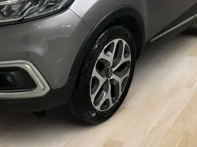 Renault Captur 2018 — photo 6 of 20