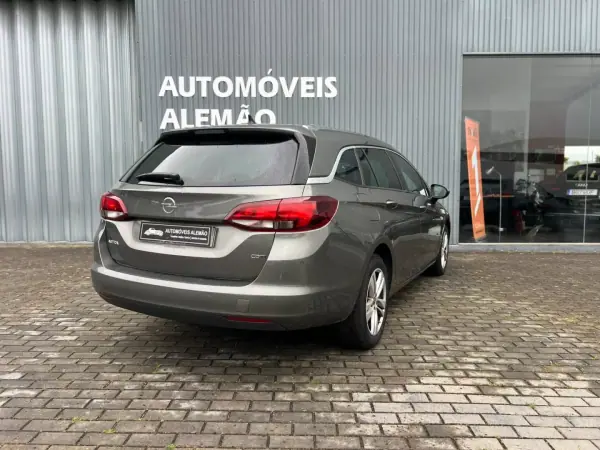 Opel Astra Sports Tourer 2016 - 8950 EUR, 205645 km - AUTO.MOTO.pt - 205645km - foto 5 de 17