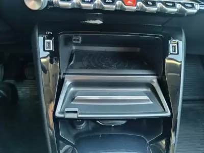 Peugeot 2008 2021 - 18990 EUR, 186919 km - AUTO.MOTO.pt - 186919km - foto 20 de 37