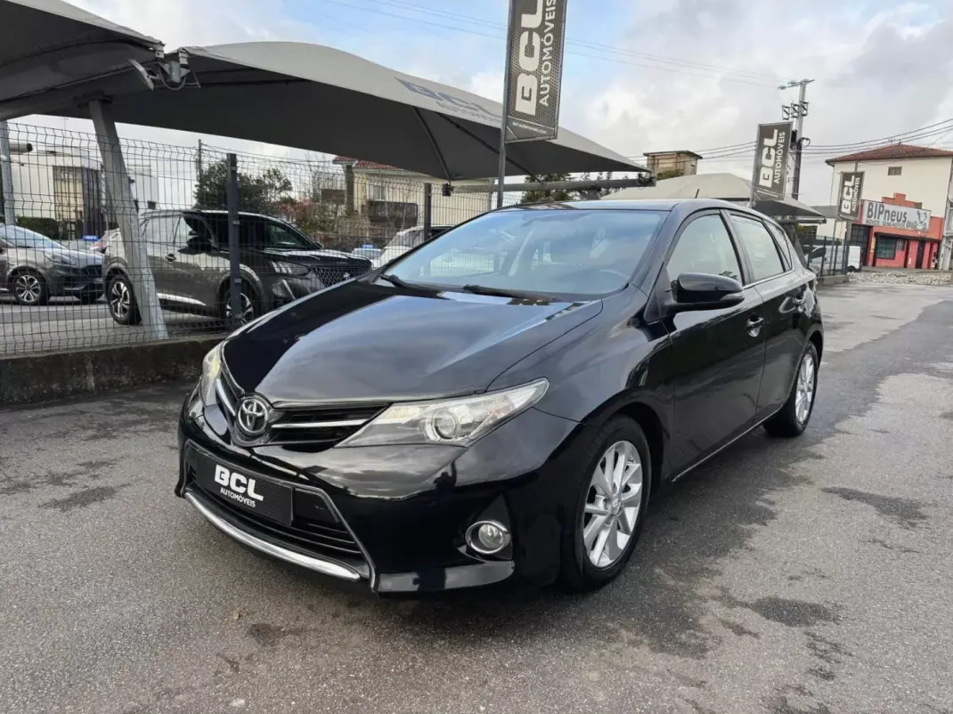 Toyota Auris 2014 - 10990 EUR, 224000 km - AUTO.MOTO.pt - 224000km - foto 3 de 27