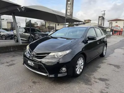 Toyota Auris 2014 - 10990 EUR, 224000 km - AUTO.MOTO.pt - 224000km - foto 3 de 27