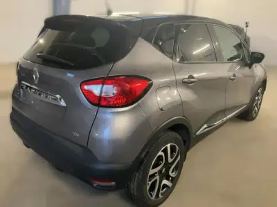 Renault Captur 2015 - 11995 EUR, 102500 km - AUTO.MOTO.pt - 102500km - foto 6 de 12