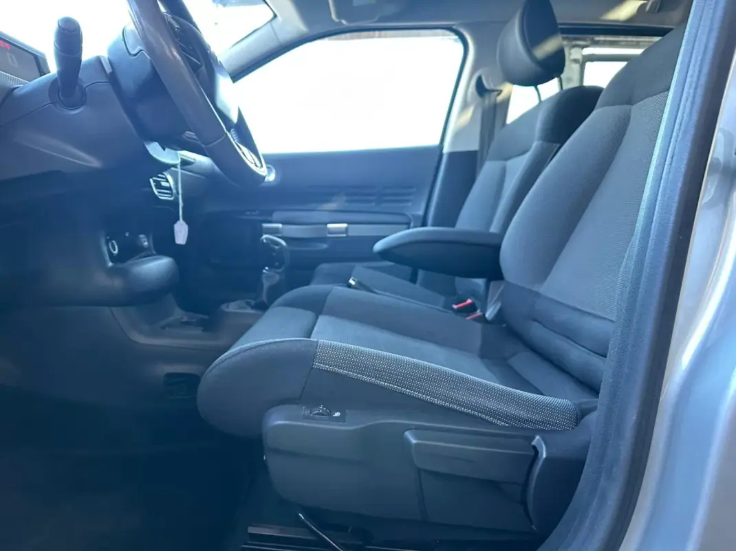 Citroën C4 Cactus 2017 - 13900 EUR, 97056 km - AUTO.MOTO.pt - 97056km - foto 13 de 28