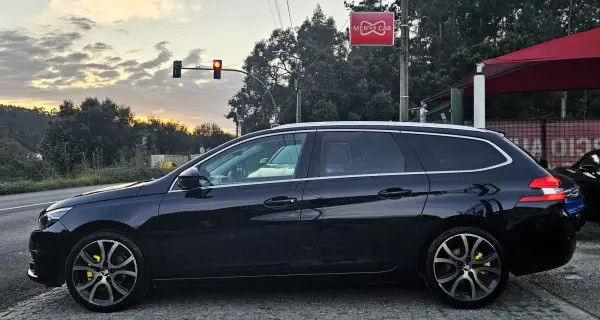 Peugeot 308 SW 1.6 BlueHDi Allure J18 2018 Diesel — 180 000 km Peugeot 308 SW 1.6 BlueHDi Allure J18 2018 Diesel
