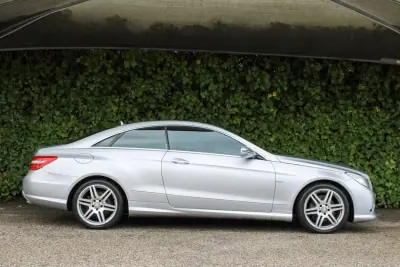 Mercedes-Benz E 350 2009 - 13900 EUR, 219000 km - foto 6 de 17