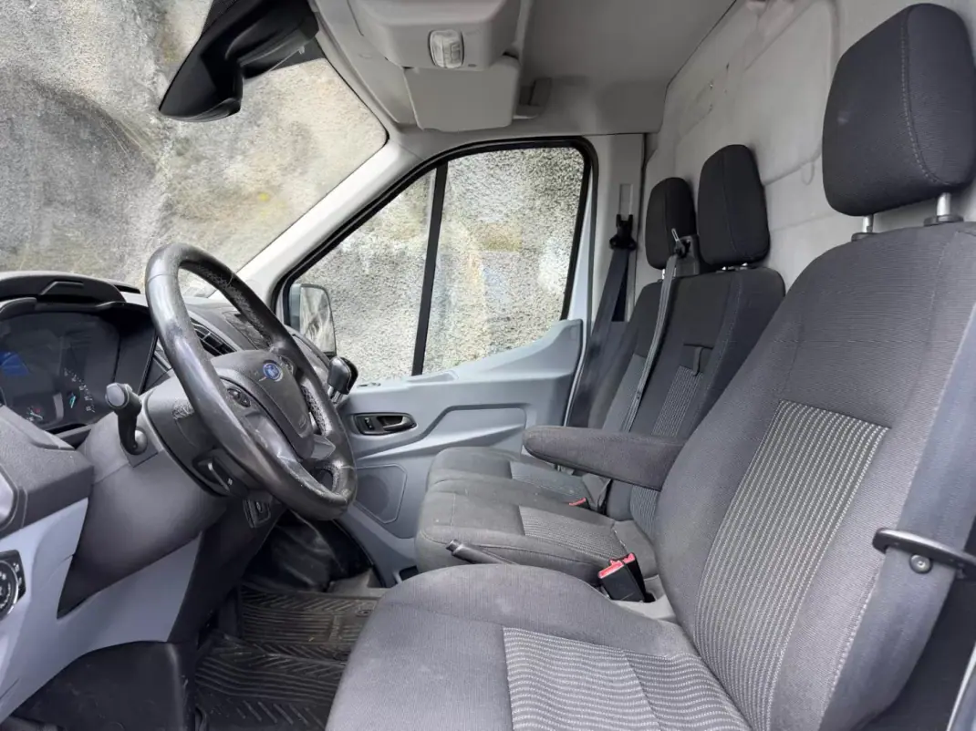 Ford 2016 - 19500 EUR, 147000 km - AUTO.MOTO.pt - 147000km - foto 6 de 10