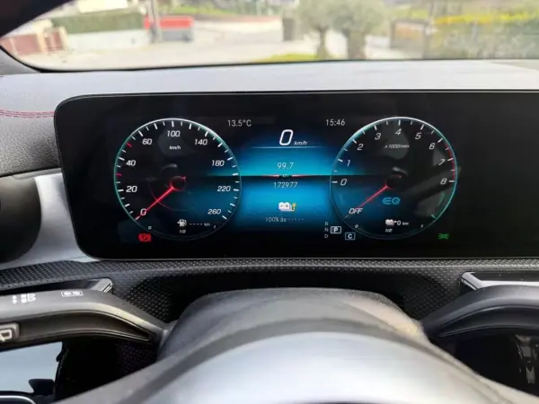 Mercedes-Benz CLA 250 2021 - 26999 EUR, 172000 km - AUTO.MOTO.pt - 172000km - foto 10 de 32