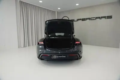 Porsche Taycan 2020 - 59950 EUR, 87282 km - AUTO.MOTO.pt - 87282km - foto 19 de 46