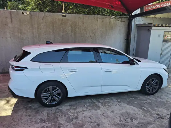 Peugeot 308 SW 2023 - 13750 EUR, 152000 km - AUTO.MOTO.pt - 152000km - foto 4 de 13