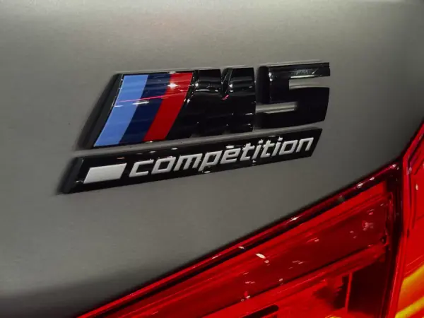 BMW M5 2019 - 98990 EUR, 87942 km - AUTO.MOTO.pt - 87942km - foto 23 de 41
