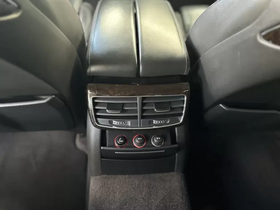 Audi A8 2016 - 39000 EUR, 170000 km - AUTO.MOTO.pt - 170000km - foto 18 de 53