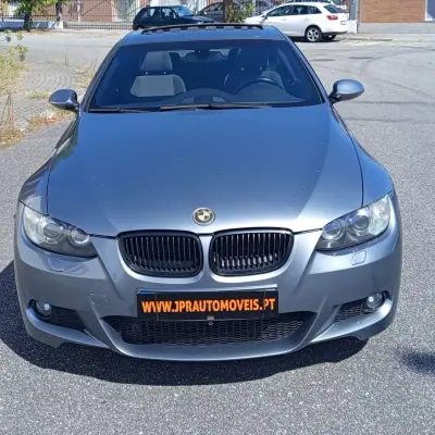 BMW 320 2009 - 11990 EUR, 252500 km - AUTO.MOTO.pt - 252500km - foto 2 de 21