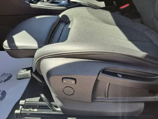 BMW 216 Gran Tourer 2019 - 19500 EUR, 111050 km - AUTO.MOTO.pt - 111050km - foto 30 de 63