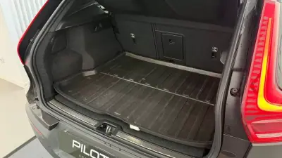 Volvo XC 40 2018 - 24990 EUR, 65080 km - 65080km - foto 12 de 30