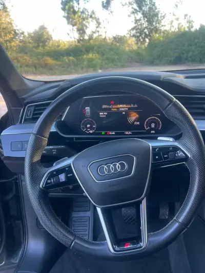 Audi e-tron 2022 - 34750 EUR, 131000 km - AUTO.MOTO.pt - 131000km - foto 34 de 50
