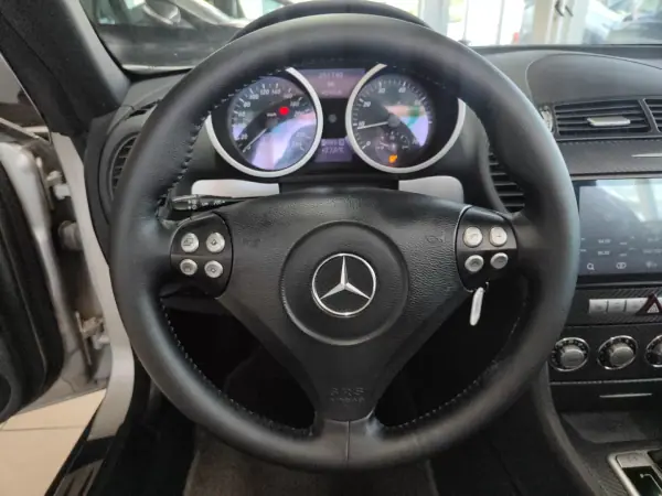 Mercedes-Benz SLK 200 2004 - 10950 EUR, 251000 km - AUTO.MOTO.pt - 251000km - foto 22 de 35