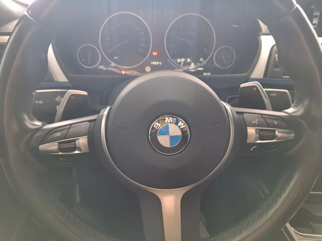 BMW 420 Gran Coupé 2019 - 28490 EUR, 118000 km - AUTO.MOTO.pt - 118000km - foto 8 de 12