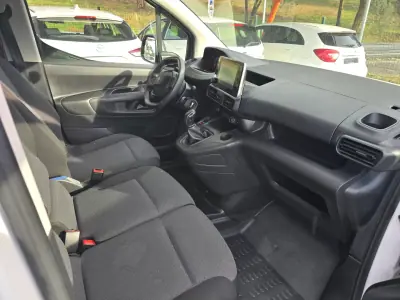 Peugeot PARTNER HDI 2020 - 13900 EUR, 99000 km - AUTO.MOTO.pt - 99000km - foto 10 de 22