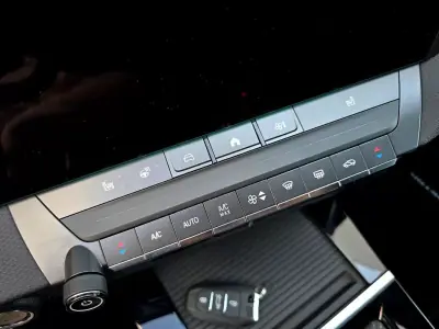 Opel Astra 2023 - 19900 EUR, 16940 km - AUTO.MOTO.pt - 16940km - foto 25 de 39