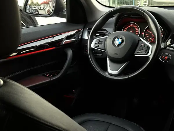 BMW X1 2016 - 19350 EUR, 99000 km - AUTO.MOTO.pt - 99000km - foto 6 de 23