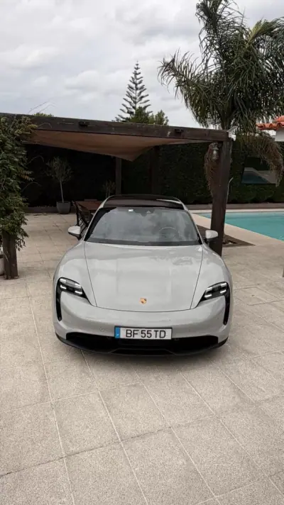 Porsche Taycan Cross Turismo 2022 - 69900 EUR, 58900 km - foto 4 de 21