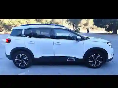 Citroën C5 Aircross 2020 - 14950 EUR, 98000 km - foto 3 de 12