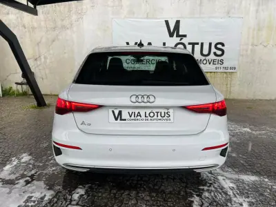 Audi A3 Sportback 2021 - 26750 EUR, 157200 km - AUTO.MOTO.pt - 157200km - foto 7 de 16