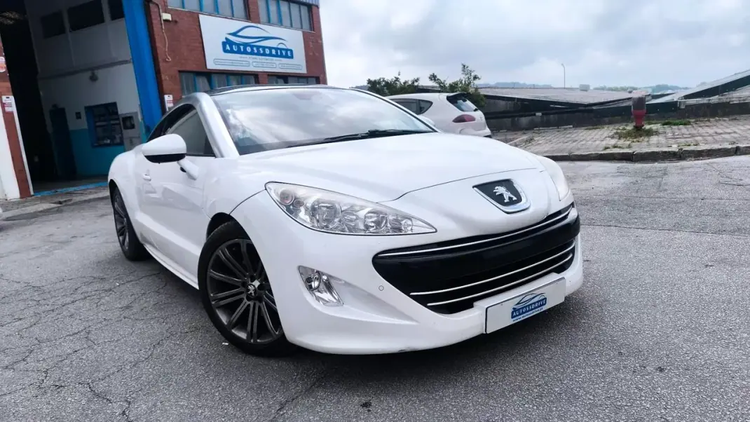 Peugeot RCZ 2011 - 10900 EUR, 158000 km - AUTO.MOTO.pt - 158000km - foto 1 de 19